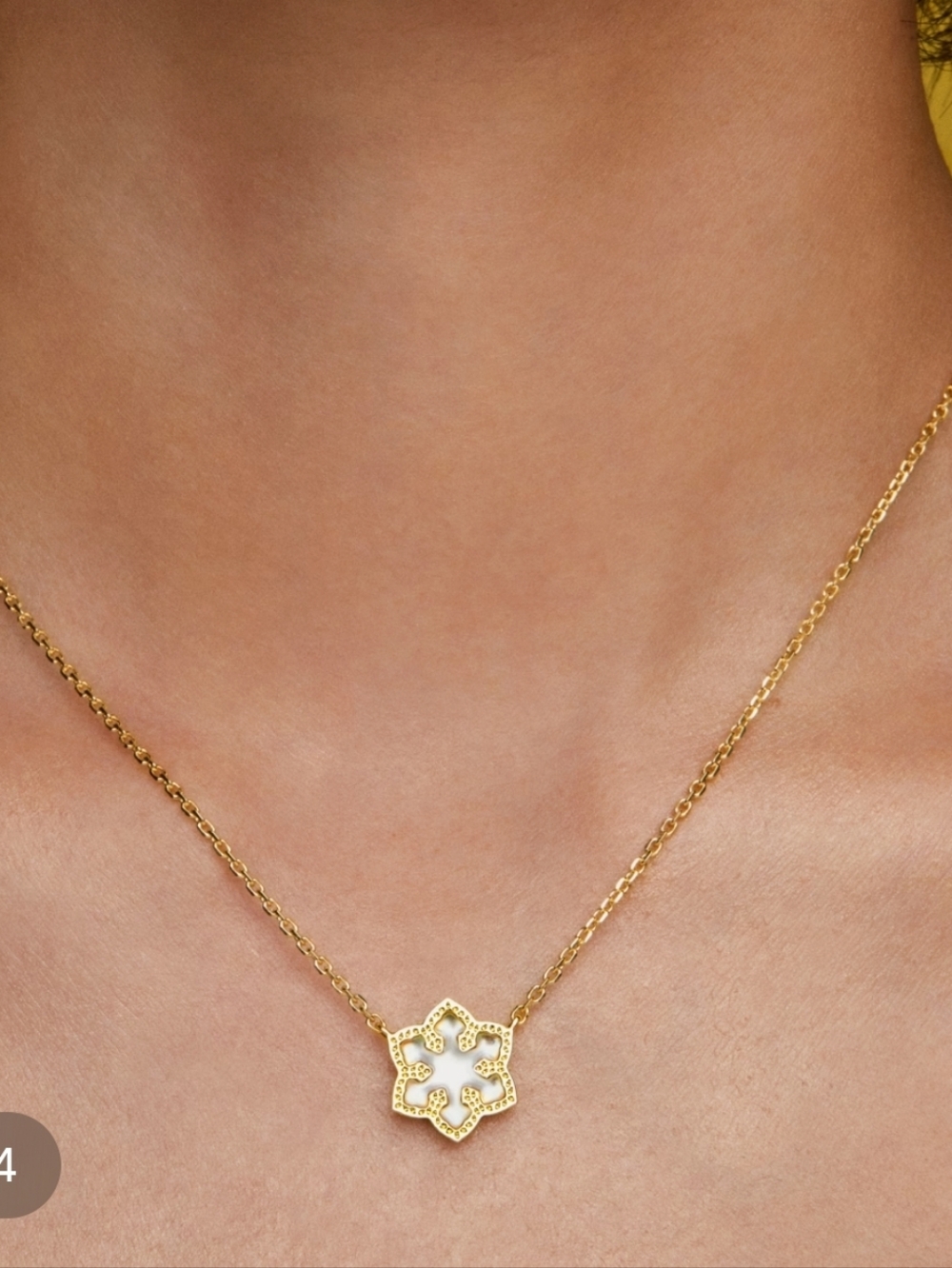 Kendra Scott Gold Floral Mother-of-Pearl Pendant Necklace NWT - Picture 5 of 10